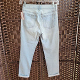 GAP,LT BLUE,6/ 26,LIGHT WASH JEANS