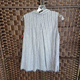 BL/WH,XS,SLEEVELESS TOP