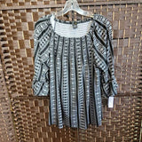 BL/WH,SMALL,SMOCKED NECK TOP