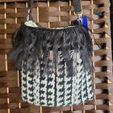 BL/WH, SWEATER CROSSBODY
