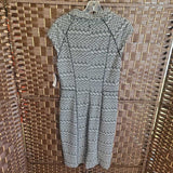 WHBM,BL/WH,8,CHEVRON DRESS