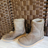 UGG,TAN,6.5,SHORT BOOT