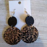 BLACK/TAN, ROUND CORK/LEAF PRINT EARRINGS