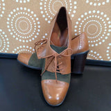 NATURALIZER,BROWN/GREEN,10M,2 TONED TIE HEELS