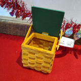 PAT OLSON,TAN+,SMALL,MERRY CHRISTMAS BASKET