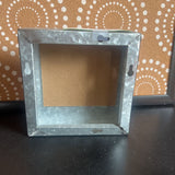 Gr/Gr, Galvanized Bunny Sign
