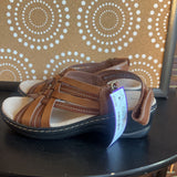Clarks,Brn ,5.5,Leather