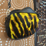 Laura Di maggio,Blk Ylw ,5x7,Lwather Tiger