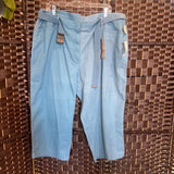Avenue,Blue ,20,Capri