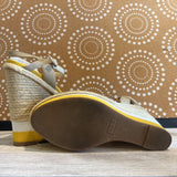 Elle,Tan/Yellow,9,Sandals